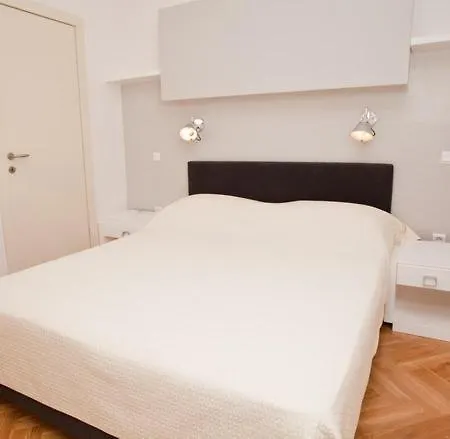 Split City Breaks Apartment